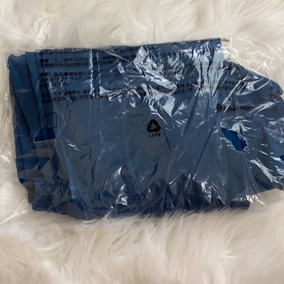 Lululemon Align Joggers - Picture 4 of 4